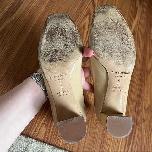 Kate Spade Nude Patent Dana Glitter Broach Pump - Picture 10 of 11